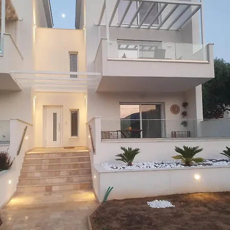 Chrisi Apartament